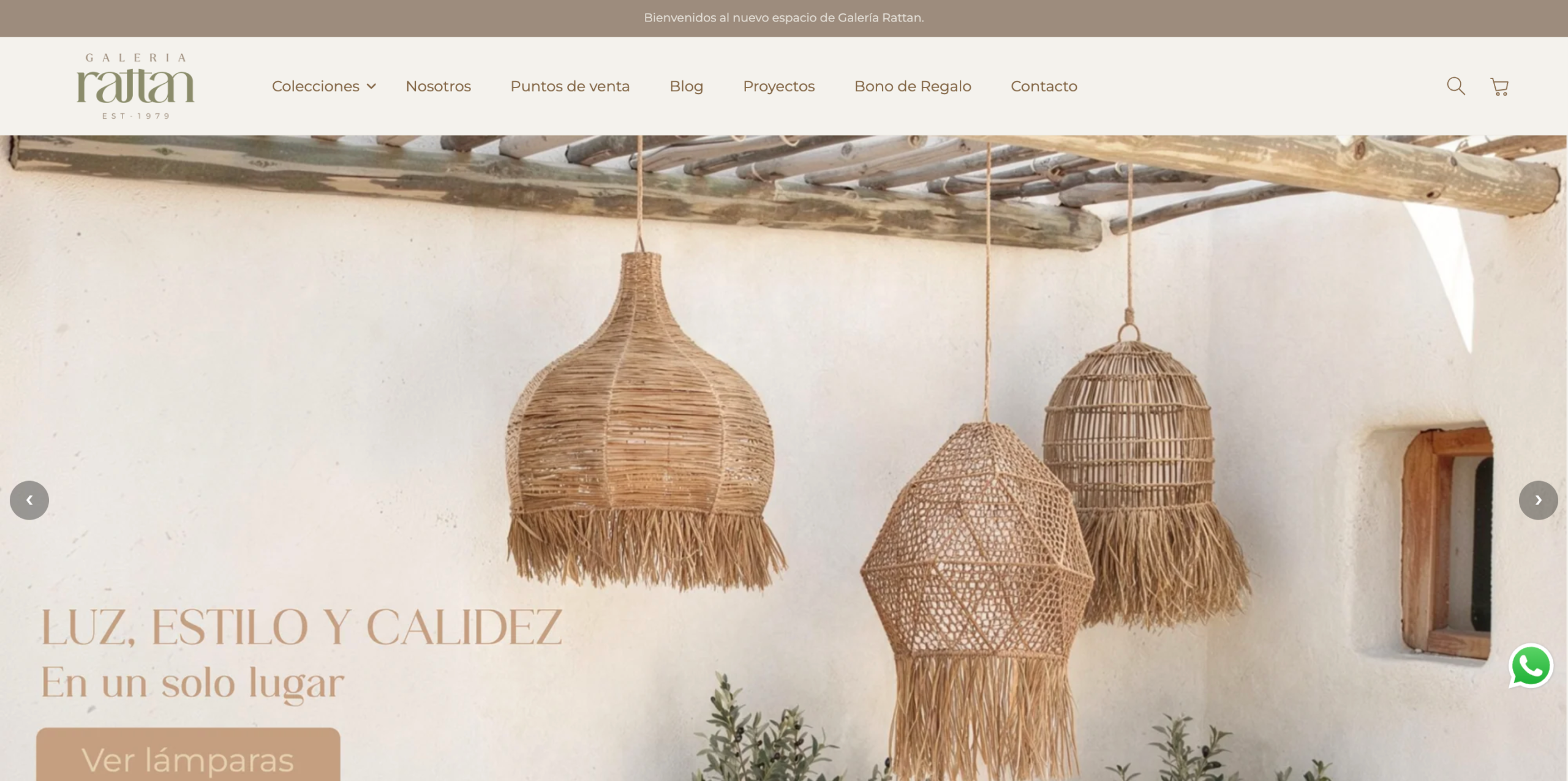Catálogo y mobiliario de Galería Rattan